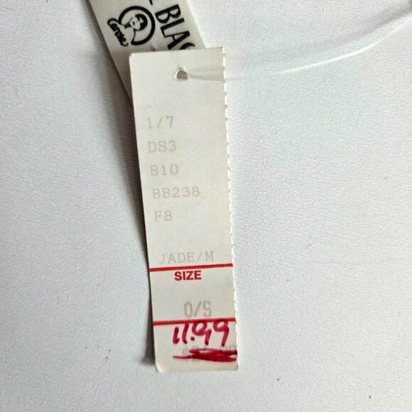 NWT / NOS Vintage Bill Blass 100% Silk Floral Square Scarf Made in Japan - Picture 7 of 10